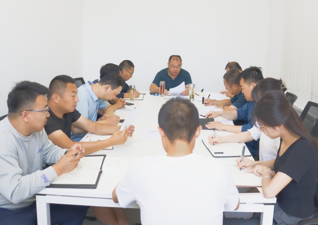 米脂县委政法委召开2023年第八次集体学习会议